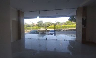 Local en arriendo en Villa Santos.