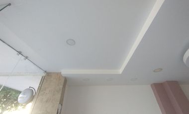 Local en arriendo en Villa Santos.