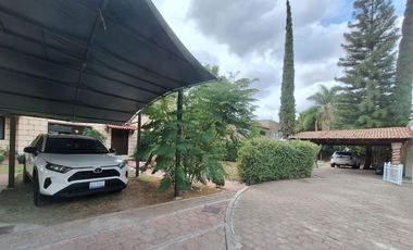 RENTA DE CASA COLINAS DEL BOSQUE EN PRIVADA 5 RECÁMARAS CORREGIDORA QUERÉTARO