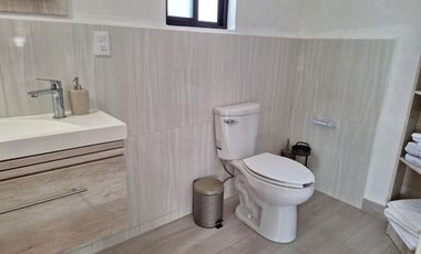 RENTA DE CASA COLINAS DEL BOSQUE EN PRIVADA 5 RECÁMARAS CORREGIDORA QUERÉTARO