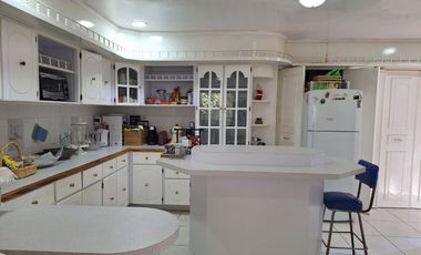 RENTA DE CASA COLINAS DEL BOSQUE EN PRIVADA 5 RECÁMARAS CORREGIDORA QUERÉTARO