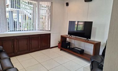 RENTA DE CASA COLINAS DEL BOSQUE EN PRIVADA 5 RECÁMARAS CORREGIDORA QUERÉTARO