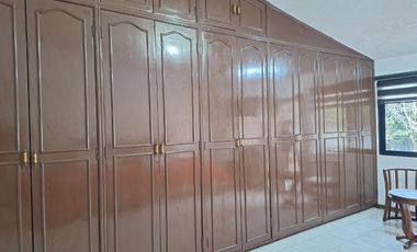 RENTA DE CASA COLINAS DEL BOSQUE EN PRIVADA 5 RECÁMARAS CORREGIDORA QUERÉTARO