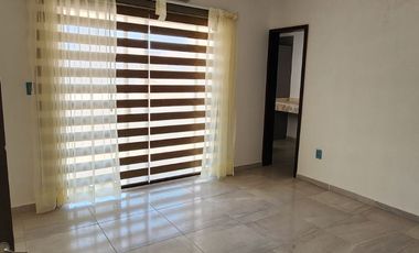 RENTO CASA EN El Sendero Residencial