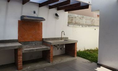 RENTO CASA EN El Sendero Residencial
