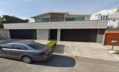 CASA EN REMATE EN CIUDAD SATELITE CDMX