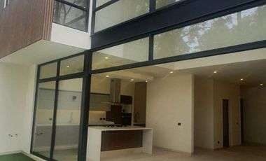 ESTRENA LUJOSA RESIDENCIA