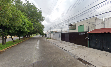 VENTA DE CASA EN JALISCO COLONIA JARDINES DE LA CRUXZ