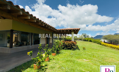 Vendo Hermosa Casa Campestre en Parcelación en La Ceja del Tambo