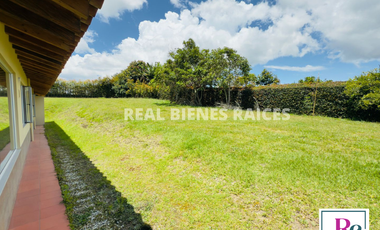 Vendo Hermosa Casa Campestre en Parcelación en La Ceja del Tambo