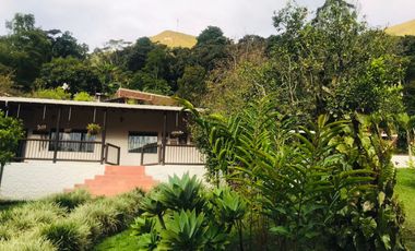 Venta hermosa Casa Finca, Vda El Cabuyal, Copacabana Antioquia.
