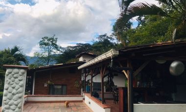 Venta hermosa Casa Finca, Vda El Cabuyal, Copacabana Antioquia.