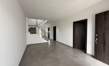 PORTON DEL RIO CERCA DE LA JOYA Y VILLA CLUB