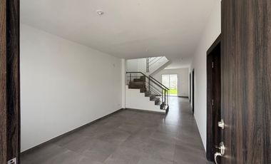 PORTON DEL RIO CERCA DE LA JOYA Y VILLA CLUB