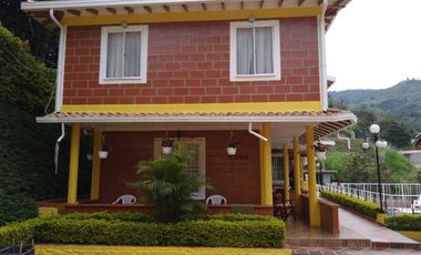 Venta hermosa Finca, Vereda Quebrada Arriba, Copacabana Antioquia.