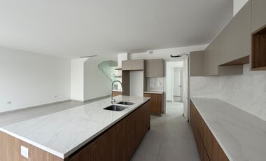 CASA AIRES NORTE SAMBORONDON 245.00M2