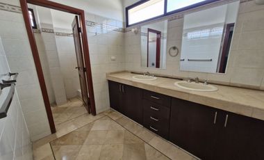 CASA EN ALQUILER EL PORTÓN DE LAS LOMAS
