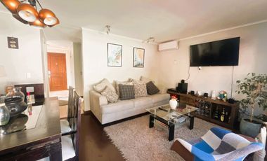 Casa dos pisos en Condominio Valle Araucarias