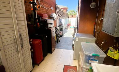 Casa dos pisos en Condominio Valle Araucarias