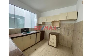 Departamento En Venta En Urb. Miraflores // ID: 1132423