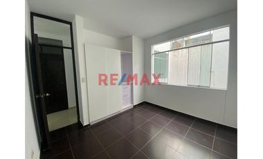Departamento En Venta En Urb. Miraflores // ID: 1132423