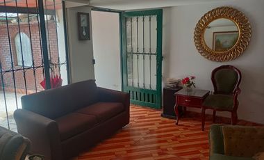 CASA EN VENTA LUCERNA, KENNEDY
