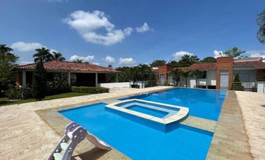 Extraordinaria Casa Campestre  en Maracay Cerritos