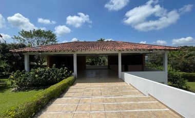 Extraordinaria Casa Campestre  en Maracay Cerritos