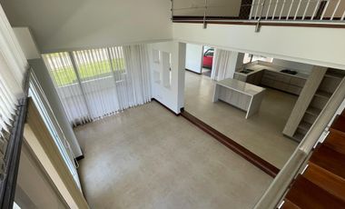 Extraordinaria Casa Campestre  en Maracay Cerritos