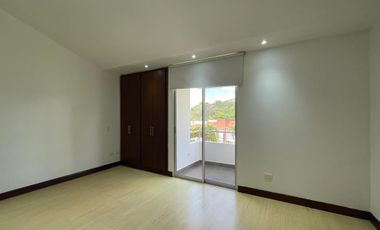 Extraordinaria Casa Campestre  en Maracay Cerritos