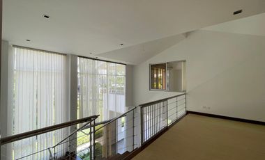 Extraordinaria Casa Campestre  en Maracay Cerritos