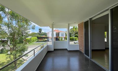 Extraordinaria Casa Campestre  en Maracay Cerritos