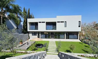 LAS CAÑADAS CASA EN VENTA NUEVA CON INCREIBLE DISEÑO Y ACABADOS DE LUJO
