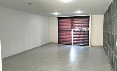 CASA DE 3 PISOS EN RESIDENCIAL SAN FRANCISCO HUATENGO