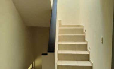 CASA DE 3 PISOS EN RESIDENCIAL SAN FRANCISCO HUATENGO
