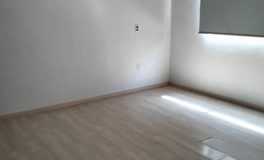 CASA DE 3 PISOS EN RESIDENCIAL SAN FRANCISCO HUATENGO
