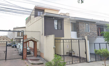 VENTA DE CASA EN GUADALAJARA COLONIA JARDINES DE SAN JOSE