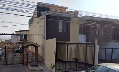 VENTA DE CASA EN GUADALAJARA COLONIA JARDINES DE SAN JOSE