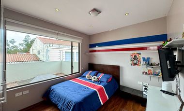 En Venta Casa a 2 cuadras de la Universidad Católica de Azogues