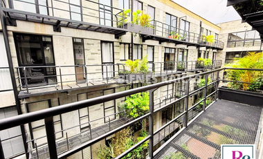 Se arrienda amplio y cómodo apartamento en unidad cerrada.