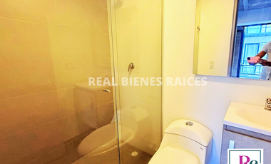 Se arrienda amplio y cómodo apartamento en unidad cerrada.