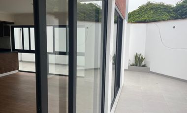 BONITO DPTO DE ESTRENO EN VENTA EN PRIMER PISO EN SURCO FRENTE A PARQUE