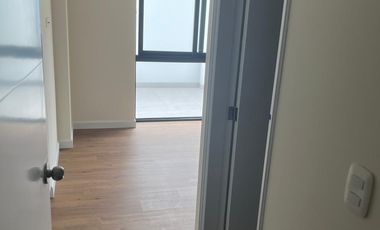 BONITO DPTO DE ESTRENO EN VENTA EN PRIMER PISO EN SURCO FRENTE A PARQUE