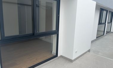 BONITO DPTO DE ESTRENO EN VENTA EN PRIMER PISO EN SURCO FRENTE A PARQUE
