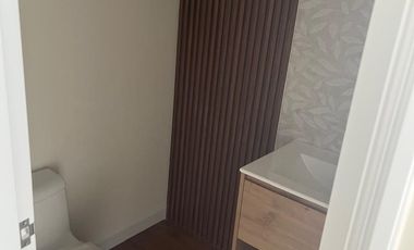 BONITO DPTO DE ESTRENO EN VENTA EN PRIMER PISO EN SURCO FRENTE A PARQUE