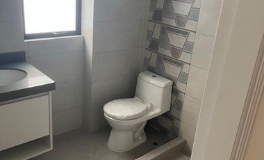 BONITO DPTO DE ESTRENO EN VENTA EN PRIMER PISO EN SURCO FRENTE A PARQUE