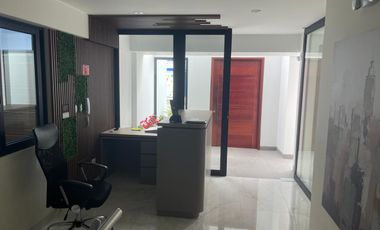 BONITO DPTO DE ESTRENO EN VENTA EN PRIMER PISO EN SURCO FRENTE A PARQUE