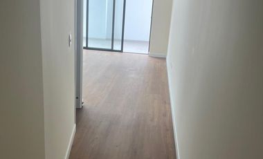 BONITO DPTO DE ESTRENO EN VENTA EN PRIMER PISO EN SURCO FRENTE A PARQUE