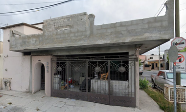 Casa en Remate Bancario en C. Los Cantos, Acueducto, Saltillo, Coah. (65% debajo de su valor comercial, solo recursos propios)