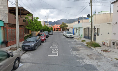 Casa en Remate Bancario en C. Los Cantos, Acueducto, Saltillo, Coah. (65% debajo de su valor comercial, solo recursos propios)